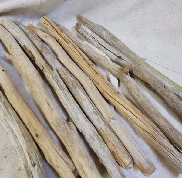 CZ Grain 75 Beautiful Unique Driftwood Poles, (42-48 Inches) 3.5-4 Feet Long and 2-4 Inches Thick - Outdoor Decor, Projects, Landscaping